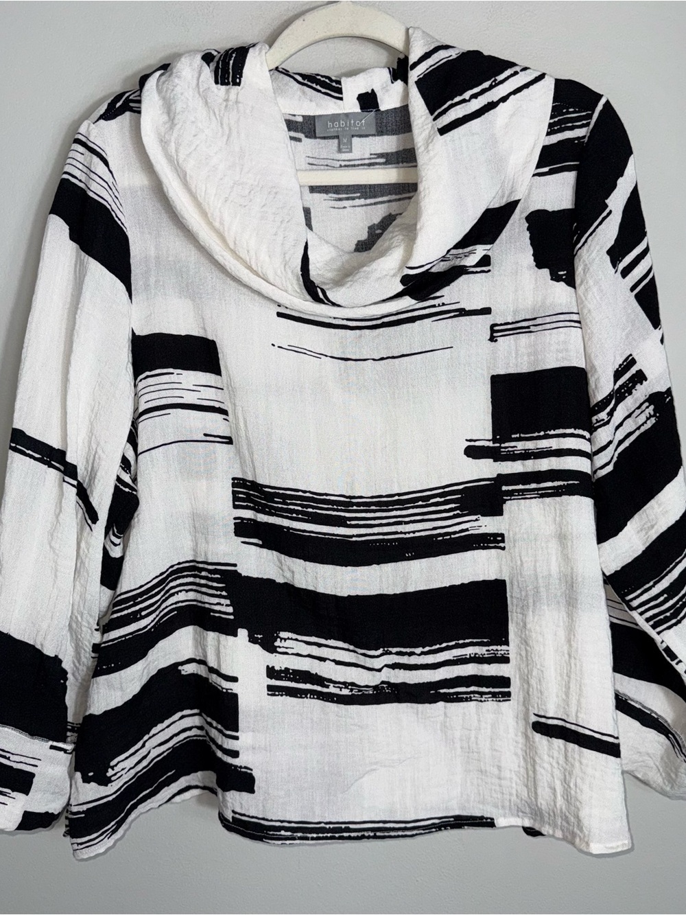 Habitat Oversized Cowl Neck Blouse Top-Black White-Lagenlook-Size Medium